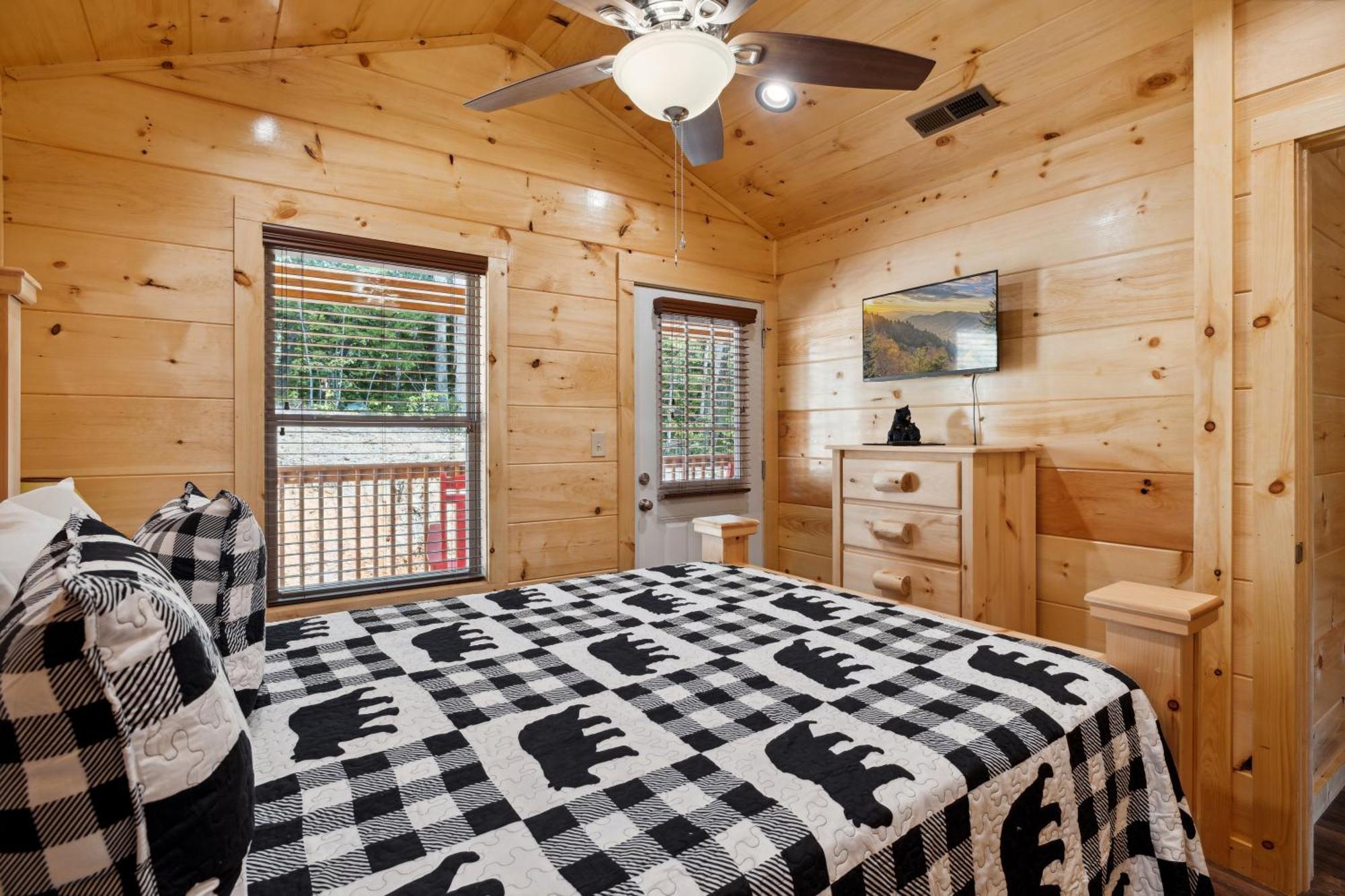 The 3 Bears Is A Newly Built 3 Bedroom Cabin Only 3 Minutes From The Parkway! Pigeon Forge Exterior foto